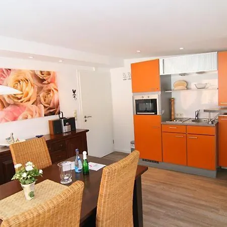 Haus Roseneck App.1 *