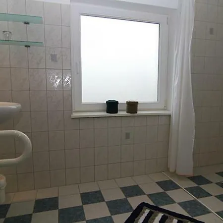 Haus Roseneck App.1 *